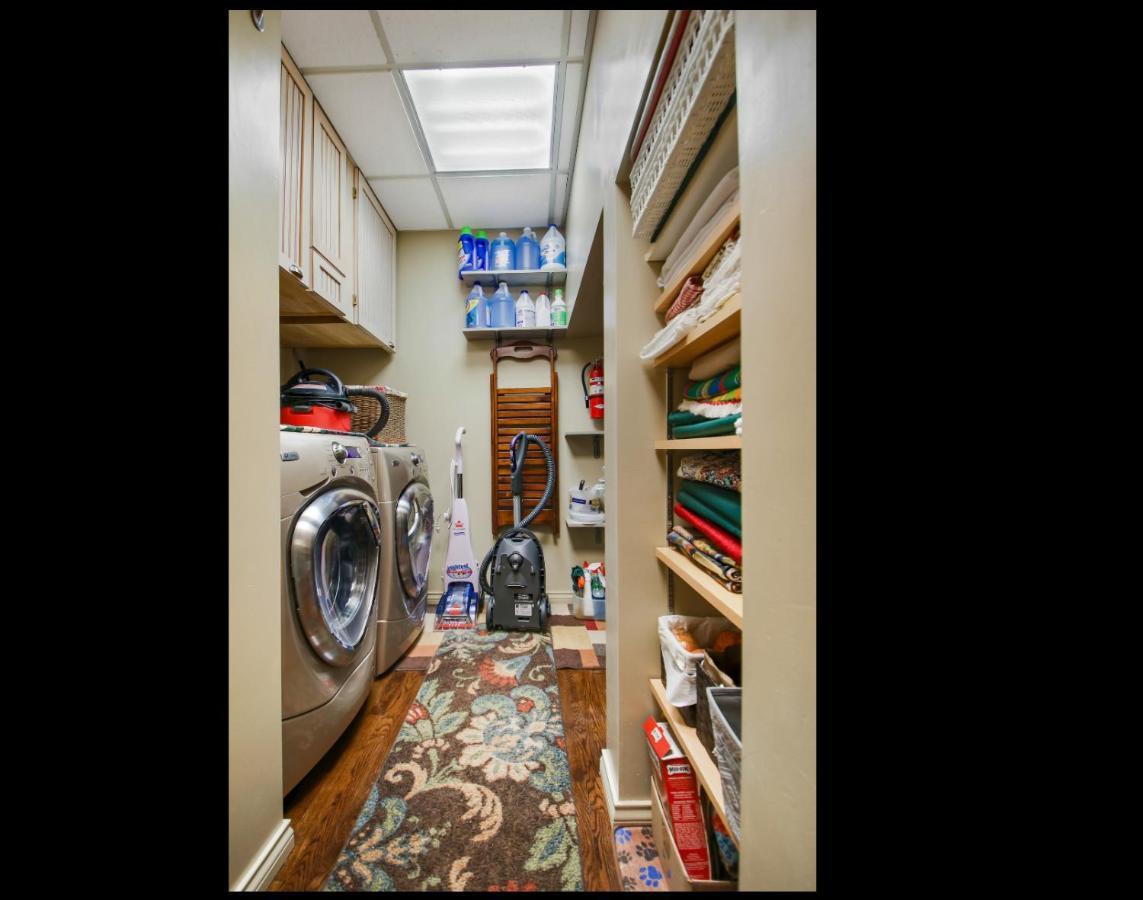 Ladysmith Carnegie Hall Boutique Hotel מראה חיצוני תמונה